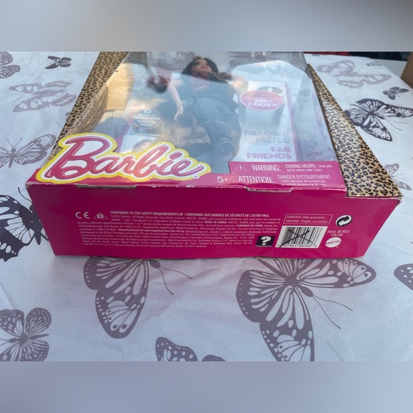 Raquelle Style Barbie Doll - Glam - Picture 7 of 15